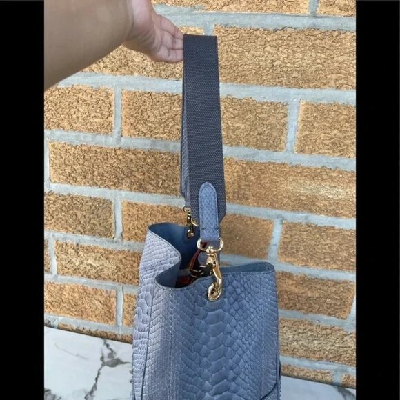 Byron New York Genuine Python LeatherBucketHandbag - Picture 5 of 16